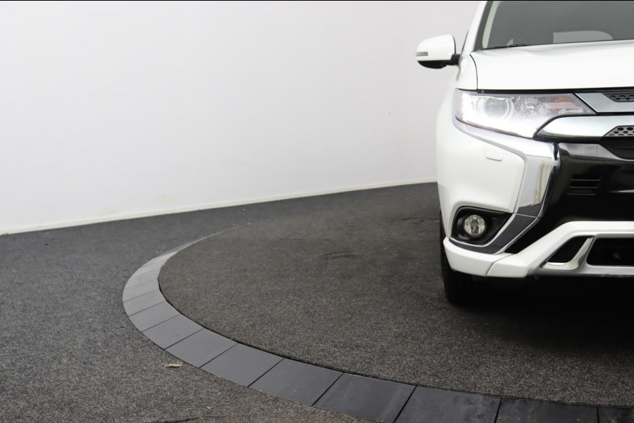 Mitsubishi Outlander 2.4 PHEV Pure*AUTOM.*ECC*CRUISE*NAVI*CAM*TEL*