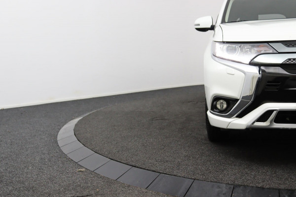 Mitsubishi Outlander 2.4 PHEV Pure*AUTOM.*ECC*CRUISE*NAVI*CAM*TEL*