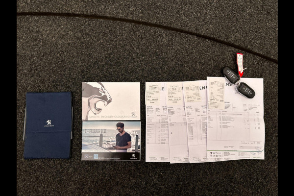 Peugeot 5008 1.2 PureTech Allure | 7-Pers | Origineel NL | Navigatie | Camera