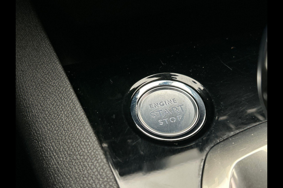 Peugeot 5008 1.2 PureTech Allure | 7-Pers | Origineel NL | Navigatie | Camera