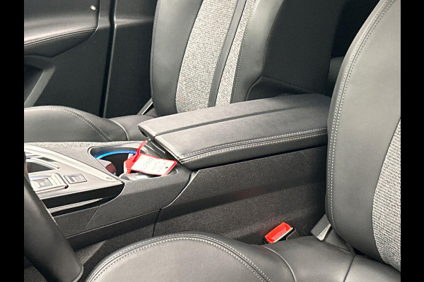 Peugeot 5008 1.2 PureTech Allure | 7-Pers | Origineel NL | Navigatie | Camera