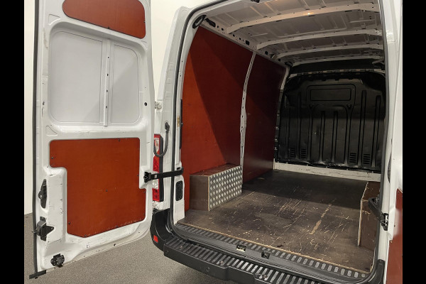 Renault Master T35 2.3 dCi L2H2 130PK Airco Cruise Control Navi PDA achter 2-zits