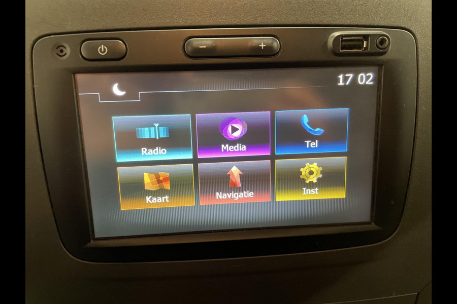 Renault Master T35 2.3 dCi L2H2 130PK Airco Cruise Control Navi PDA achter 2-zits