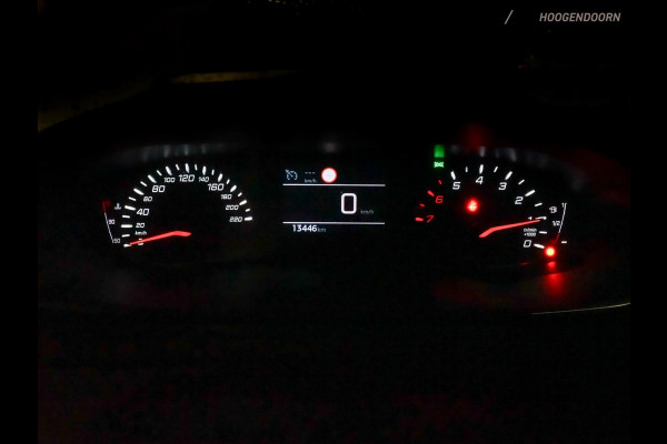 Peugeot 208 1.2 PureTech Active-pack Sport (APPLE CARPLAY,LED,SPORTSTOELEN,CLIMATE,CRUISE,LM-VELGEN,PARKEERSENSOREN,TOPCONDITIE)