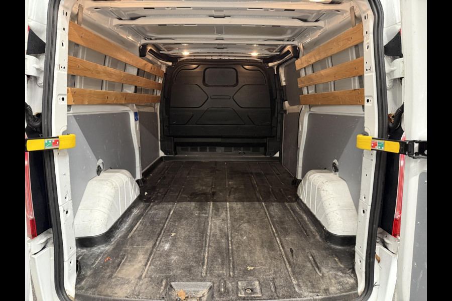 Ford Transit Custom L2H1 Trend 130PK Automaat Navigatie DAB Parkeersensoren Airco Camera Carplay