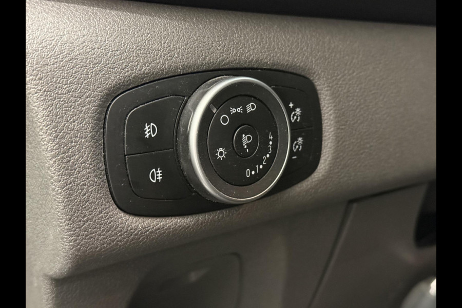 Ford Transit Custom L2H1 Trend 130PK Automaat Navigatie DAB Parkeersensoren Airco Camera Carplay