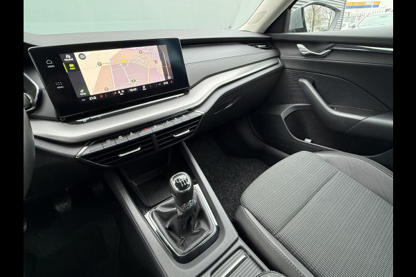 Škoda Octavia Combi BWJ 2022 | 1.0TSI 111PK Business Ed | CLIMA | NAVI | PDC | PRIVACY GLASS | CARPLAY | CRUISE | VIRTUAL COCKPIT