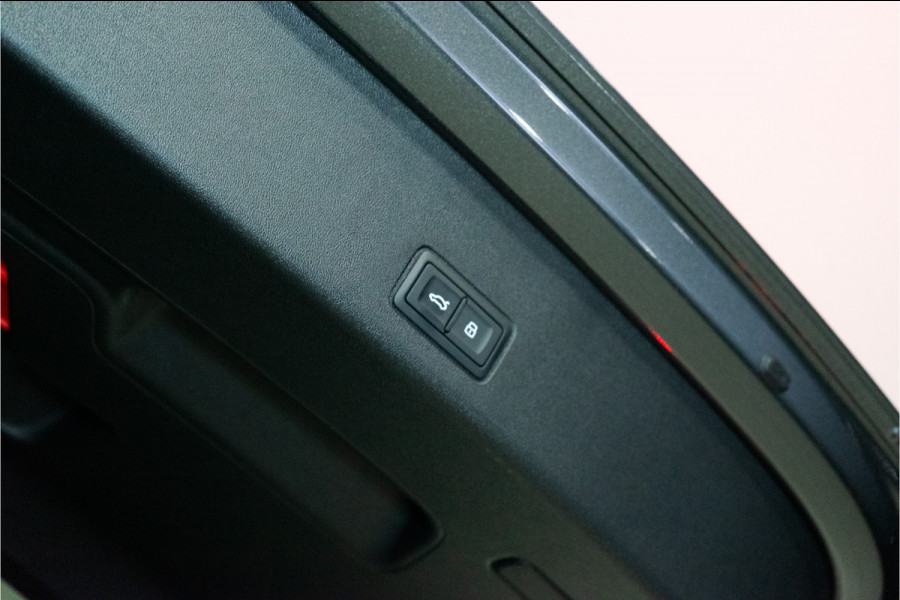 Audi Q3 Sportback e-hybrid 272PK | MY 2026 PER DIRECT LEVERBAAR | Matrix | Pano | Sfeer | HUD | VOL! 5 JAAR FABRIEKSGARANTIE