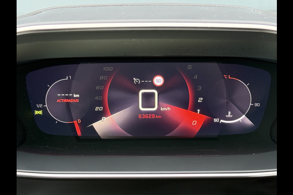 Peugeot 2008 BWJ 2021 | 1.2PT 101PK Allure | TREKHAAK | CAMERA A | CLIMA | NAVI | CRUISE | PRIVACY GLASS | CARPLAY |