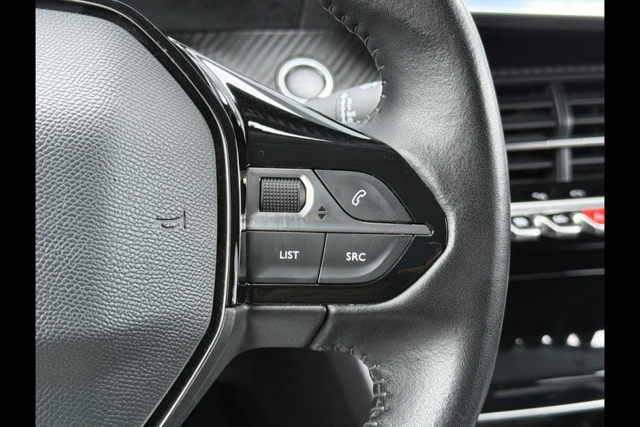 Peugeot 2008 BWJ 2021 | 1.2PT 101PK Allure | TREKHAAK | CAMERA A | CLIMA | NAVI | CRUISE | PRIVACY GLASS | CARPLAY |
