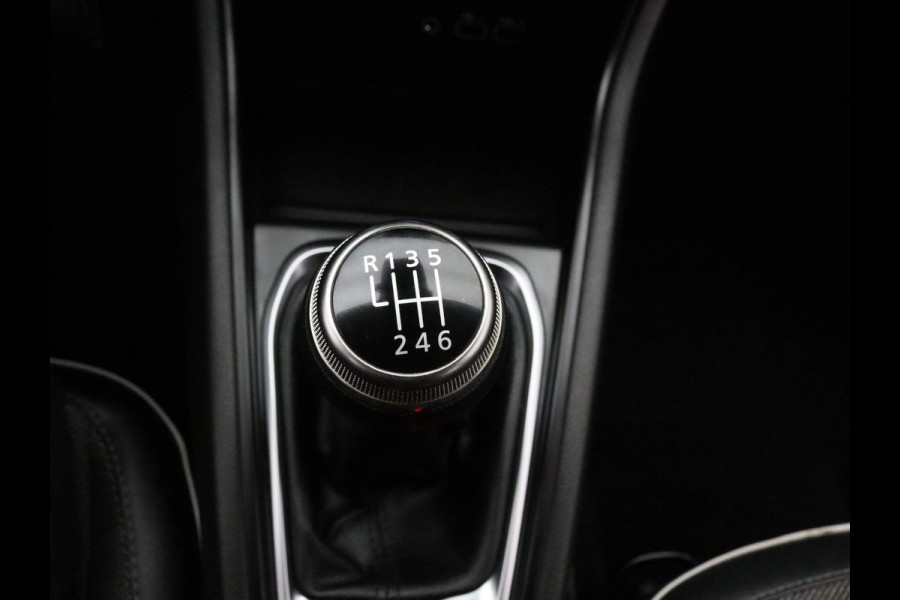 Renault Captur TCe 90pk techno Camera | Climate | Navi | Parksens. v+a