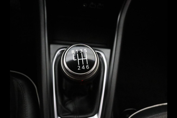 Renault Captur TCe 90pk techno Camera | Climate | Navi | Parksens. v+a