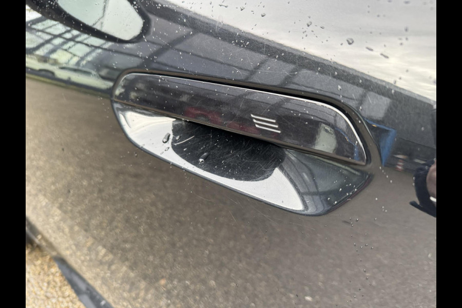 BMW iX2 eDrive20 67 kWh M SPORT | ORIG NL AUTO | 1E EIG. | TOPSTAAT! | 100% ONGEVAL VERLEDEN VRIJ! | DAB+ | ACTIVE GUARD | PARK PACKAGE | COMFORT ACCES | STOELVERWARMING ETC