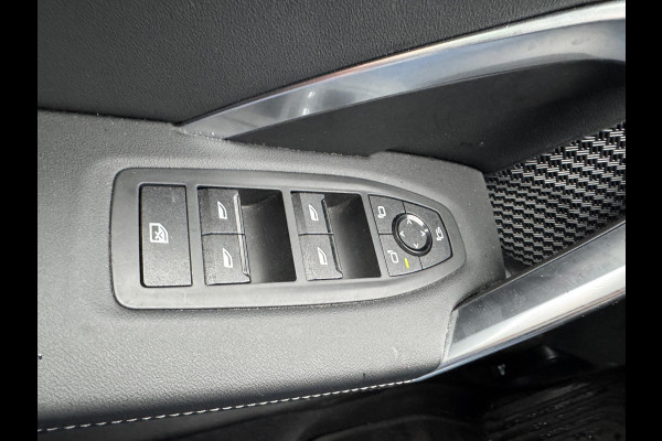 BMW iX2 eDrive20 67 kWh M SPORT | ORIG NL AUTO | 1E EIG. | TOPSTAAT! | 100% ONGEVAL VERLEDEN VRIJ! | DAB+ | ACTIVE GUARD | PARK PACKAGE | COMFORT ACCES | STOELVERWARMING ETC