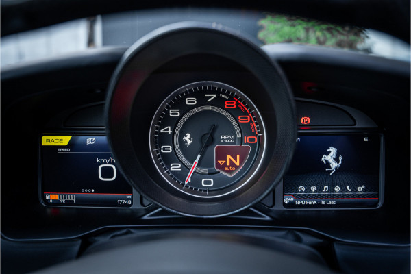 Ferrari F8 Spider 3.9 V8 HELE - Origineel NL | Akrapovic 50 Years | Nero | Carbon Racing Seats | Lift | Camera