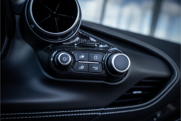 Ferrari F8 Spider 3.9 V8 HELE - Origineel NL | Akrapovic 50 Years | Nero | Carbon Racing Seats | Lift | Camera