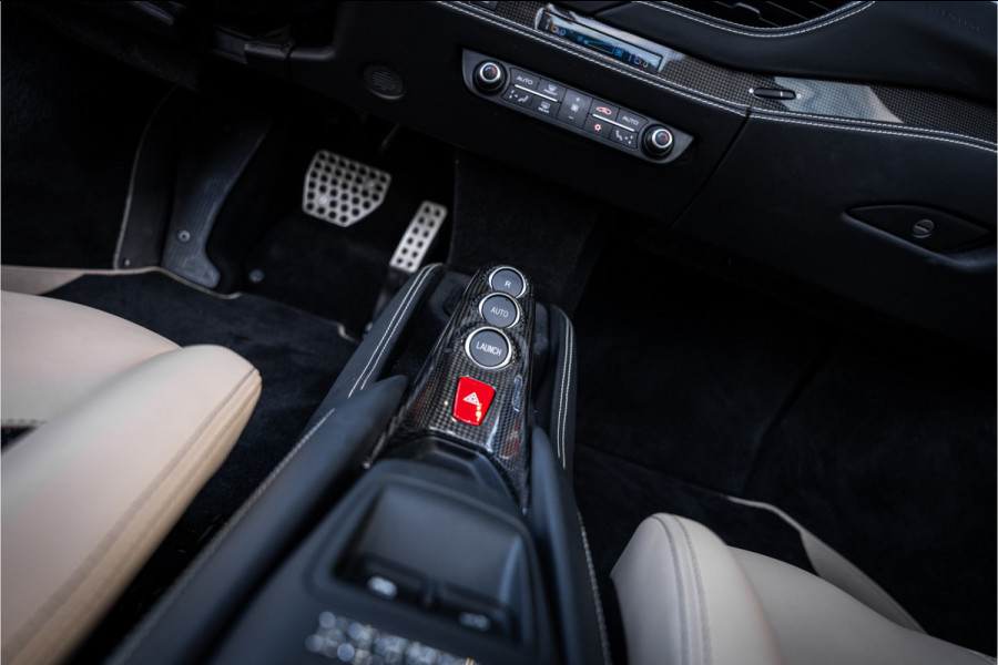 Ferrari F8 Spider 3.9 V8 HELE - Origineel NL | Akrapovic 50 Years | Nero | Carbon Racing Seats | Lift | Camera