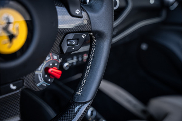 Ferrari F8 Spider 3.9 V8 HELE - Origineel NL | Akrapovic 50 Years | Nero | Carbon Racing Seats | Lift | Camera