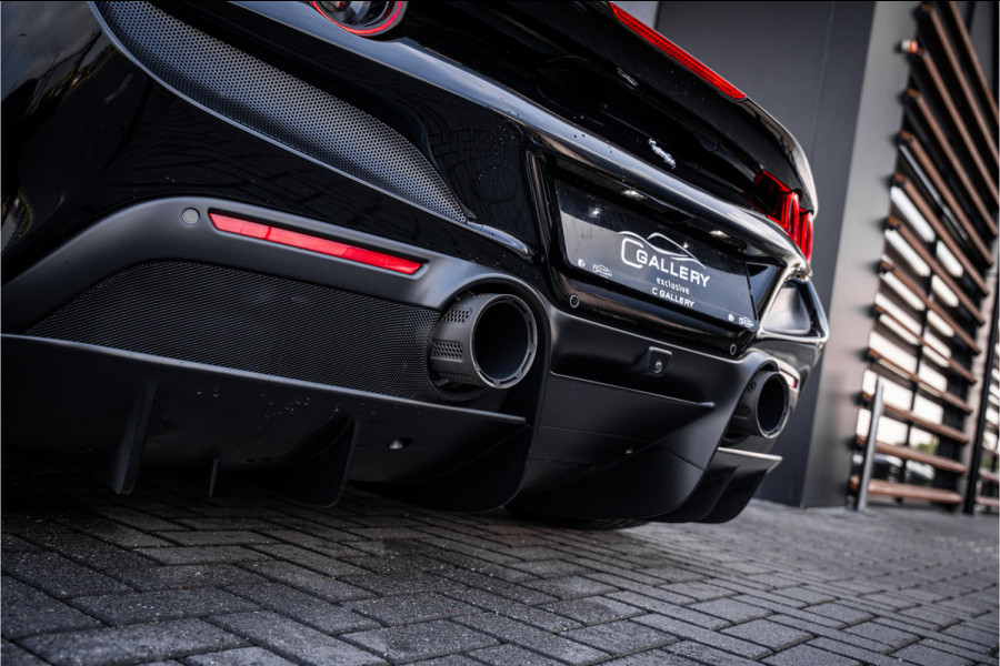Ferrari F8 Spider 3.9 V8 HELE - Origineel NL | Akrapovic 50 Years | Nero | Carbon Racing Seats | Lift | Camera