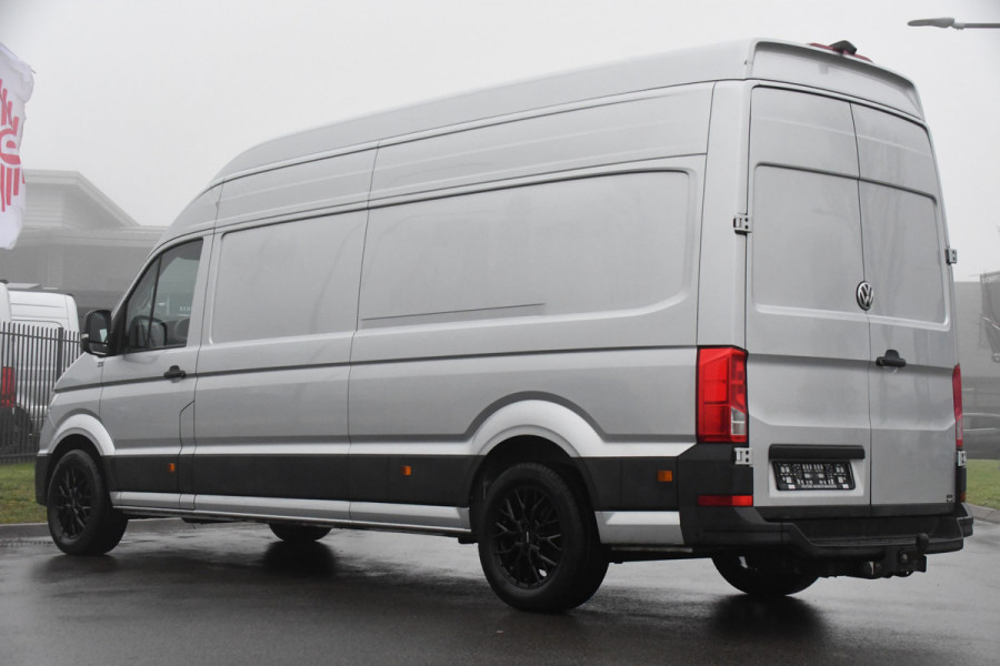 Volkswagen Crafter 35 2.0 TDI L4H4 Highline Adaptieve Cruise, Camera, Carplay, LED, Clima, Automaat, Sensoren, 177pk, Trekhaak, Sensoren, Uniek! camper project
