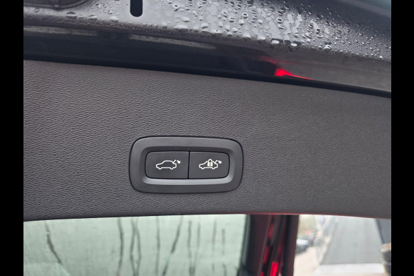 Volvo C40 Recharge Twin Ultimate 82 kWh Harman Kardon, elektr. stoelen met memory, elektr. achterklep, panorama glasdak wordt verwacht