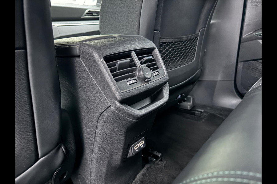 Peugeot 3008 1.6 HYbrid 300PK 360°Camera Nav