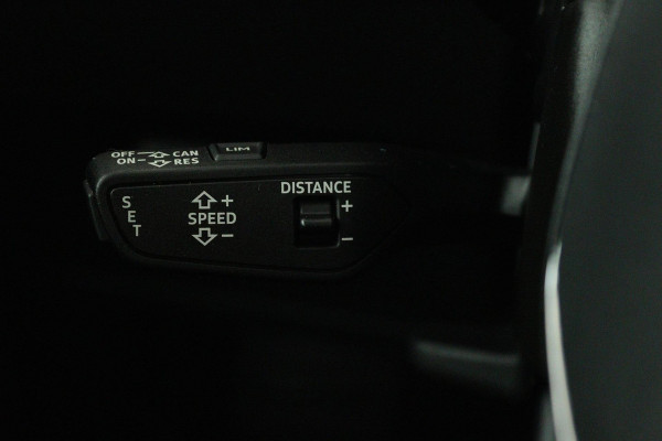 Audi e-tron Sportback 50 quattro Business edition Plus 71 kWh (PANORAMADAK, STOELVERWARMING, DIGITALE COCKPIT, ACHTERUITRIJCAMERA)