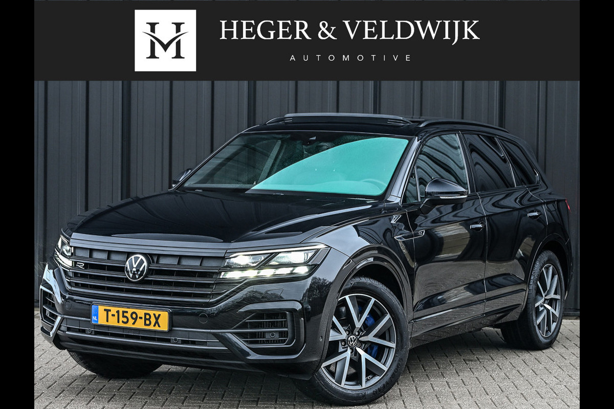 Volkswagen Touareg 3.0 TSi 4MOTION R · Panoramadak · Luchtvering · Adaptive Cruise Control · Memory Seats · Camera · Keyless entree · Blis · Ambian