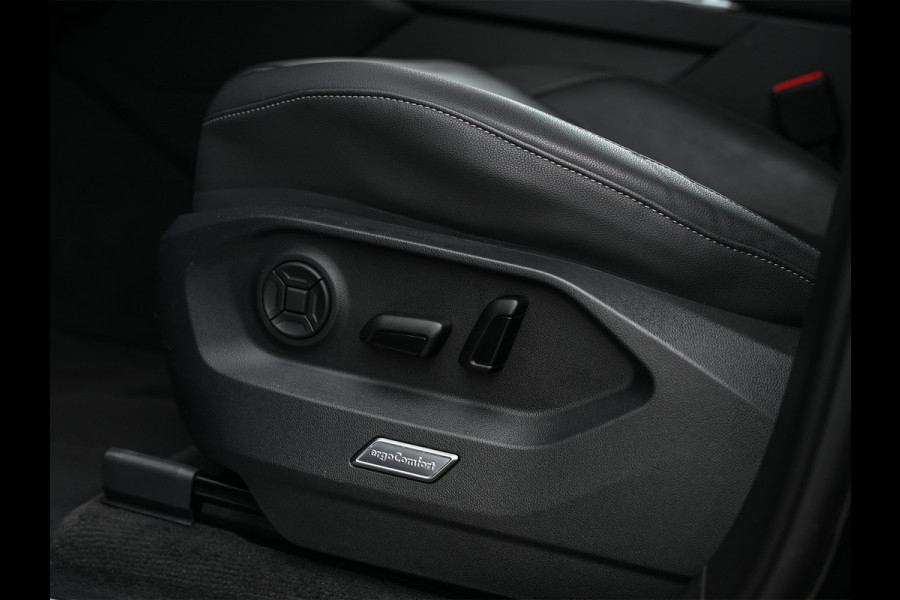 Volkswagen Touareg 3.0 TSi 4MOTION R · Panoramadak · Luchtvering · Adaptive Cruise Control · Memory Seats · Camera · Keyless entree · Blis · Ambian