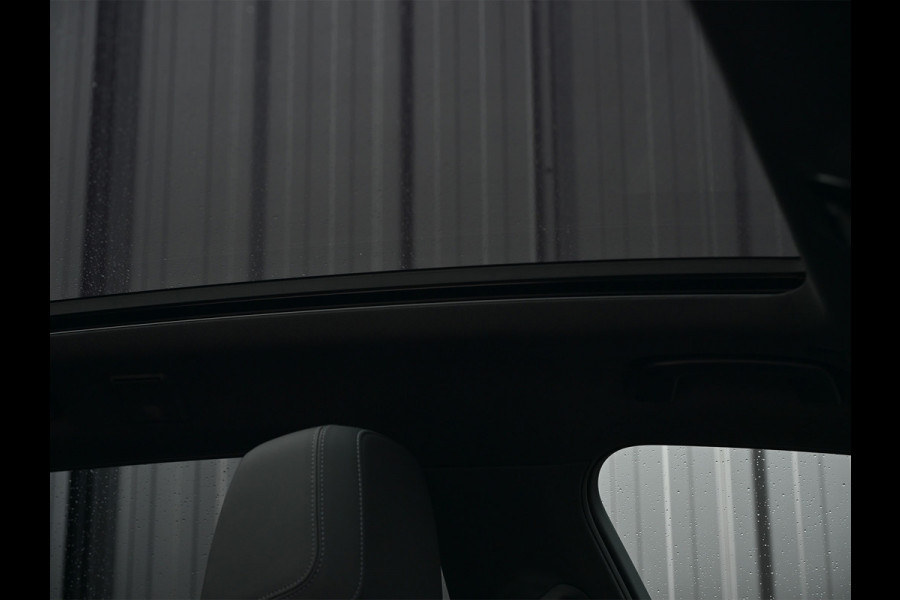 BMW 5 Serie Touring 530e xDrive · M Sportpaket Pro ·Harman Kardon · M Sport Suspension · Adaptive Led · Driving Assistant Plus · Ambient Lig