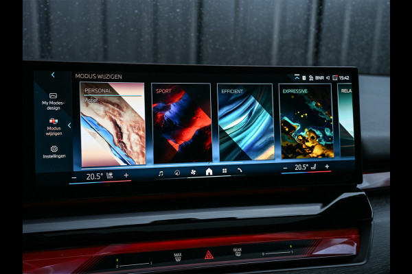 BMW 5 Serie Touring 530e xDrive · M Sportpaket Pro ·Harman Kardon · M Sport Suspension · Adaptive Led · Driving Assistant Plus · Ambient Lig