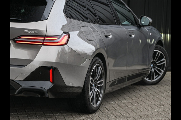 BMW 5 Serie Touring 530e xDrive · M Sportpaket Pro ·Harman Kardon · M Sport Suspension · Adaptive Led · Driving Assistant Plus · Ambient Lig