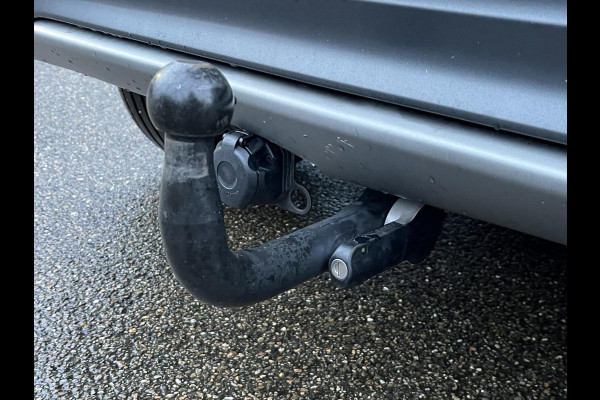 Hyundai Kona EV Premium 64 kWh SOH 100% | 3-Fase | Warmtepomp | Stoel- & Stuurverwarming | Afneembare Trekhaak | Volledig Hyundai-dealer onderhouden