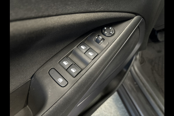 Opel Crossland 1.2 T 130pk Elegance Automaat CAMERA/CLIMA/CARPLAY/TREKHAAK/WINTERPACK