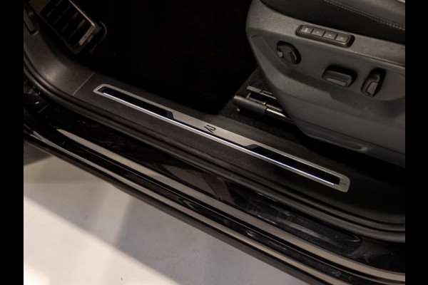 Volkswagen Tiguan Allspace 2.0 2X R-Line / 7 pers. / 190pk / Panorama dak / Leder / Trekhaak