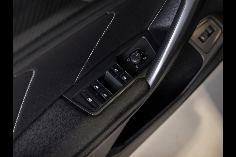 Volkswagen Tiguan Allspace 2.0 2X R-Line / 7 pers. / 190pk / Panorama dak / Leder / Trekhaak