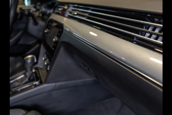 Volkswagen Passat Variant 1.5 TSI Comfort Business / 150pk / Panoramadak / Trekhaak / Achteruitrijcamera