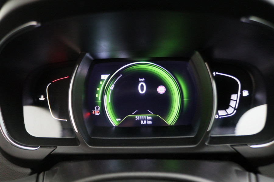 Renault Grand Scénic 1.3 TCe Equilibre 7p. Camera, Apple Carplay, Keyless, Trekhaak, LED, Climate