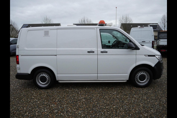 Volkswagen Transporter 2.0 TDI 150PK, L1H1, DSG-automaat, Airco, 2 x Schuifdeur, Dierenambulance-inrichting, Hondenvervoer
