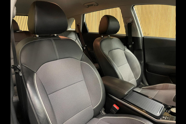 Kia e-Niro DynamicLine 64 kWh|93,6% SOH|NW LOGO|FACELIFT|3-FASE|1/2 LEDER|ACC|CARPLAY|CAMERA|STOELVERW|IN. BTW|1e EIG|NL-AUTO|NAP|