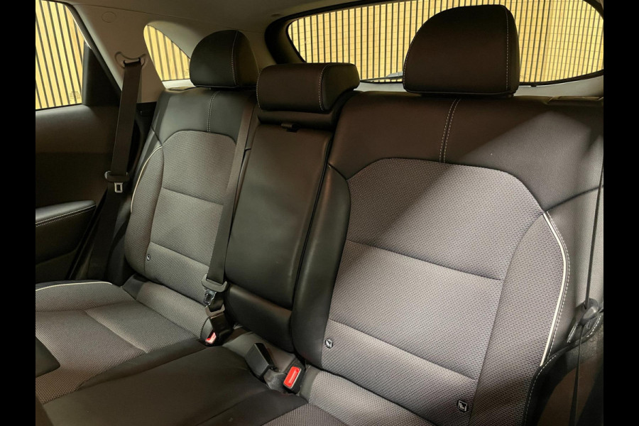 Kia e-Niro DynamicLine 64 kWh|93,6% SOH|NW LOGO|FACELIFT|3-FASE|1/2 LEDER|ACC|CARPLAY|CAMERA|STOELVERW|IN. BTW|1e EIG|NL-AUTO|NAP|