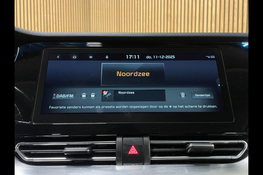 Kia e-Niro DynamicLine 64 kWh|93,6% SOH|NW LOGO|FACELIFT|3-FASE|1/2 LEDER|ACC|CARPLAY|CAMERA|STOELVERW|IN. BTW|1e EIG|NL-AUTO|NAP|