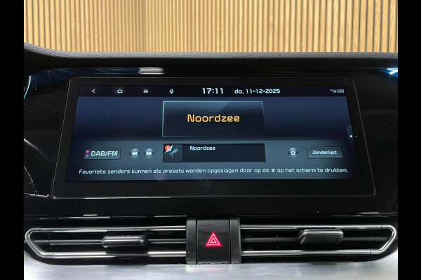 Kia e-Niro DynamicLine 64 kWh|93,6% SOH|NW LOGO|FACELIFT|3-FASE|1/2 LEDER|ACC|CARPLAY|CAMERA|STOELVERW|IN. BTW|1e EIG|NL-AUTO|NAP|