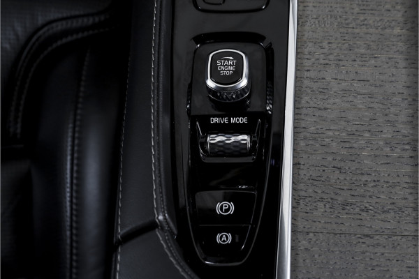 Volvo XC90 2.0 T8 Recharge AWD Inscription Exclusive Orig. NL | Luchtvering | Running Boards | Elek. Trekhaak | S/K-Panodak | Head-Up | Adapt. Cruise | Stuur-+Stoelverwarming+Ventilatie | Harman/Kardon | 360 Camera | NAV + App Connect | Dascam | LM 20''