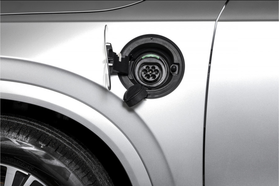Volvo XC90 2.0 T8 Recharge AWD Inscription Exclusive Orig. NL | Luchtvering | Running Boards | Elek. Trekhaak | S/K-Panodak | Head-Up | Adapt. Cruise | Stuur-+Stoelverwarming+Ventilatie | Harman/Kardon | 360 Camera | NAV + App Connect | Dascam | LM 20''