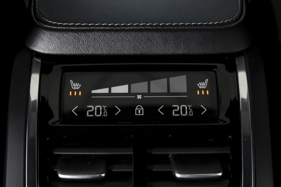Volvo XC90 2.0 T8 Recharge AWD Inscription Exclusive Orig. NL | Luchtvering | Running Boards | Elek. Trekhaak | S/K-Panodak | Head-Up | Adapt. Cruise | Stuur-+Stoelverwarming+Ventilatie | Harman/Kardon | 360 Camera | NAV + App Connect | Dascam | LM 20''