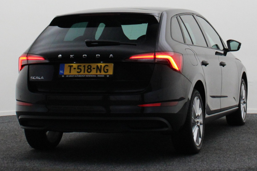Škoda SCALA 1.0 TSI DSG Sport Business Panoramadak, Camera, ACC, Apple Carplay, Gebarenbesturing, LED, 17''