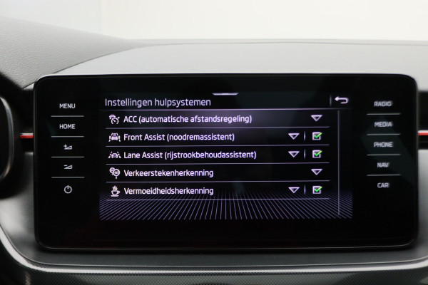 Škoda SCALA 1.0 TSI DSG Sport Business Panoramadak, Camera, ACC, Apple Carplay, Gebarenbesturing, LED, 17''