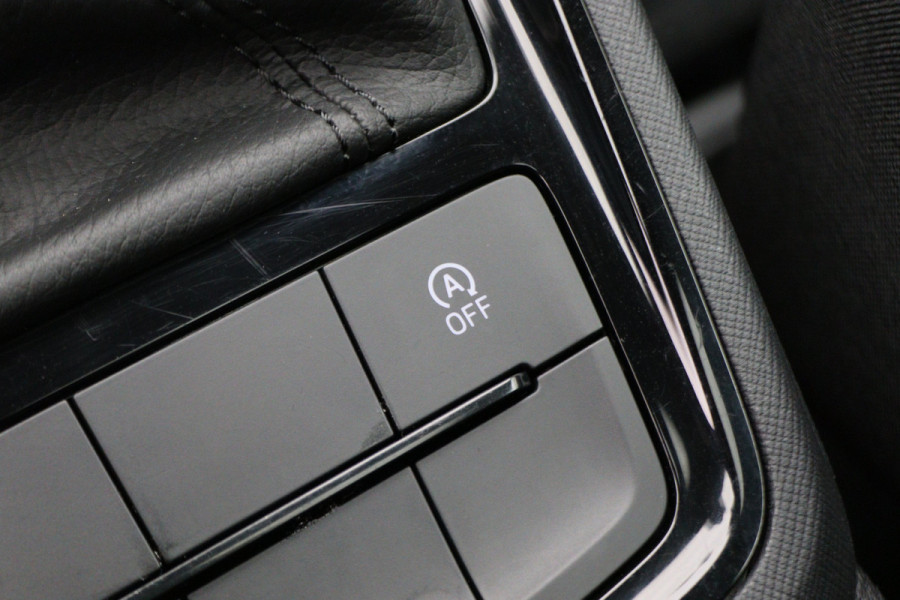 Škoda SCALA 1.0 TSI DSG Sport Business Panoramadak, Camera, ACC, Apple Carplay, Gebarenbesturing, LED, 17''