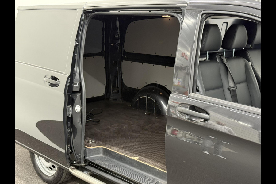 Mercedes-Benz eVito eVito Lang 66 kWh Mercedes-Benz eVito eVito Lang 66kWh